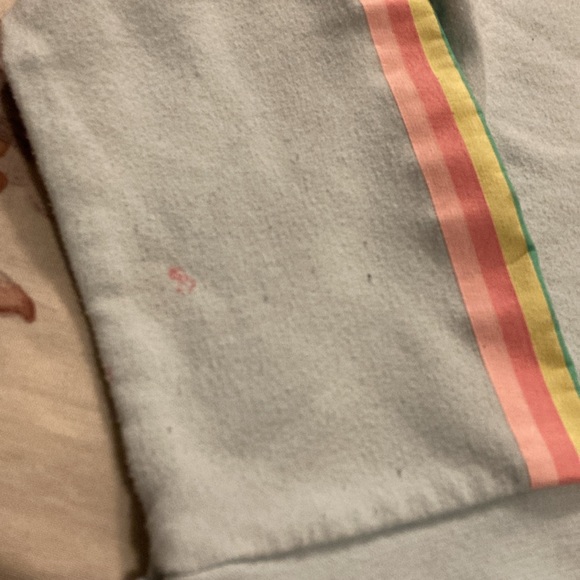 Girl’s Vinyl Heart Design Sweater - Picture 4 of 6